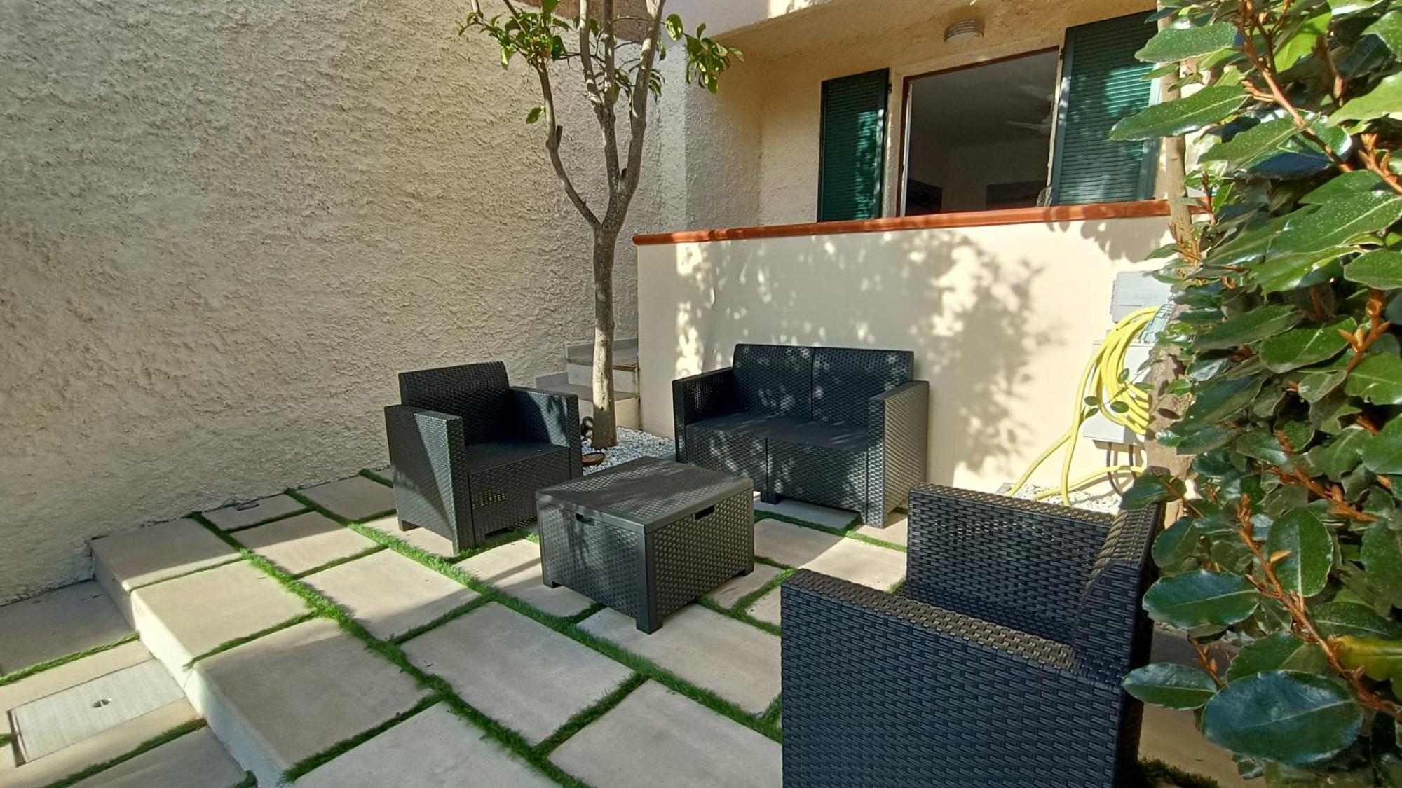 Appartamento Vacanze Alla Maddalena Exterior foto